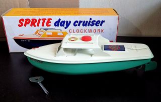 Vintage Tinplate Wind - Up “sprite” Day Cruiser Boat,  Sutcliffe,  England 50s Nmib