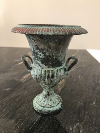 Miniature Cast Iron Vase Urns Garden Flower Pots 0.  6kg