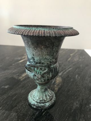Miniature cast iron vase urns garden flower pots 0.  6kg 2