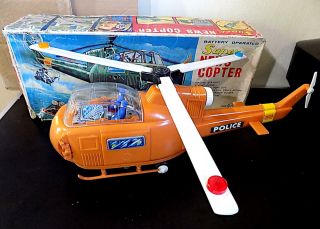 Vintage Plastic,  Tin Battery - Op News Helicopter,  Horikowa,  Sh Japan,  Exib