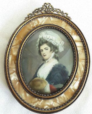Vintage French Hand Painted Portrait Miniature Lady In Oval Ormolu Convic Frame