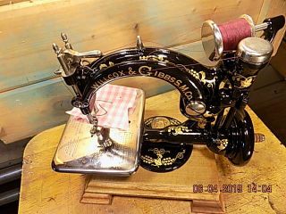 Antique Hand Crank Willcox Gibbs sewing machine.  RESTORED 1876 11