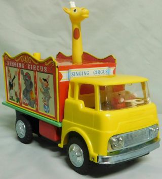 1960 TOMY JAPAN SINGING ANIMAL CIRCUS TIN TOY TRUCK w/ SOUNDS & MOTOR,  BOX LN 3