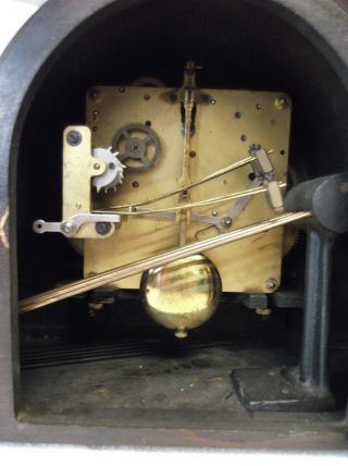 Vintage Striking Mantel Clock & Key Ideal for Restoration. 5