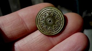 Rev War Dug 18th Century Designed Button -