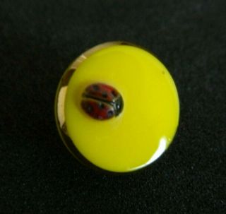 Vintage Glass Realistic LADY BUG on Yellow Button SO SWEET 2
