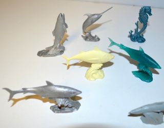 Vintage 1950s Marx Tropical Fish Playset & Cereal Premium Plastic Figures 2