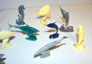 Vintage 1950s Marx Tropical Fish Playset & Cereal Premium Plastic Figures 3