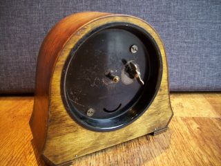 Antique 1930 ' s Art Deco Glen Oak Cased Mantel Clock (Winding Mechanism Scotland) 3