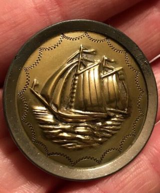 vintage antique gold brass tone metal ship boat ocean picture button 6722 3
