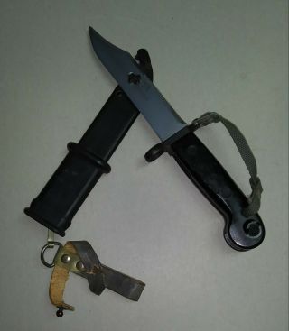 NOS AK BLACK BAYONET KNIFE SCABBARD WIRE FENCE CUTTER LEATHER BELT LOOP 2