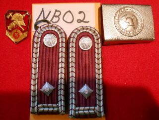 Nb02 East German Firemans Shoulder Boards Hauptfeuerwehrmann,  Belt Buckle,  Badge