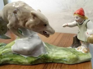 Little Red Riding Hood and the Wolf Fairy tale Russian porcelain figurine 513u 2