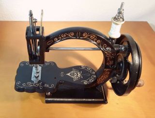 Rare - Grant Brothers Sewing Machine - Circa 1870,  Hand Crank,  England Style
