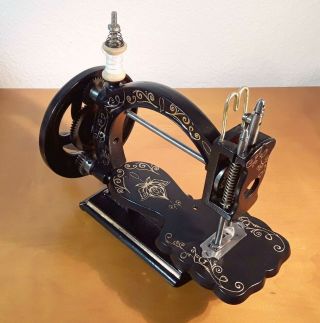 Rare - Grant Brothers Sewing machine - circa 1870,  Hand Crank,  England Style 6
