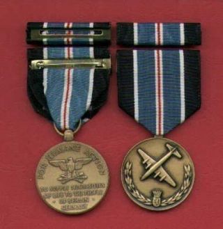 Berlin Airlift Medal Showing Airplane With Ribbon Bar Humane Action