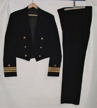 U.  S.  Navy Officer Dinner Dress (blue) Uniform
