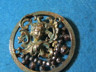 Antique Button: Pierced Brass Picture Of Ladies Head With Steels