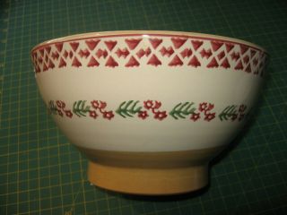 Nicholas Mosse Ireland Retired Creeping Flower 9 Inch Bowl Handcrafted Pottery