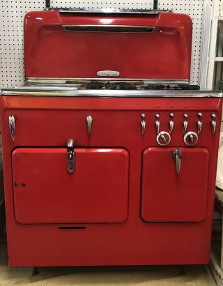 1949/50 Chamber C Model Gas Stove.  Victory Red,  Oven,  Pot Pantry,  Soup Well
