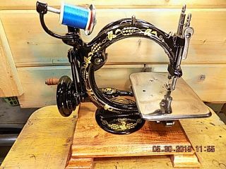 Antique Hand Crank Willcox Gibbs sewing machine.  RESTORED 1885 2