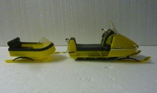 Vintage 1970 Ski Doo Toy Snowmobile & Ski Bogen Dealer Sample Model S - 10