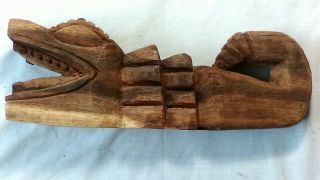 Vintage Antique Hand Carved Wooden Alligator Folk Art Carved Wood Reptile 13.  5 "