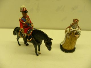 King George V And Queen Elizabeth I (2 Figures And 1 Horse By Unknown Maker)