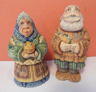 Russian G Debrekht Carved Wood Painted Figurine Set Handmade Santa Old Man Woman