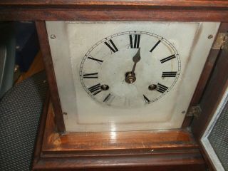 VINTAGE STRIKING MANTEL CLOCK - WITH KEY - PENDULUM 5