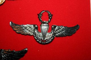 Indonesian Indonesia Army Metal Airborne Parachute Wing Jump Master 2 Star Black