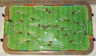 50s 60s VINTAGE TIN LITHO FOOTBALL GAME 40,  STADIUM AD LOGOS WESTERN GERMANY 2