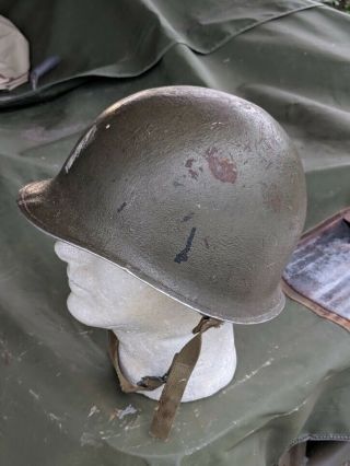 OUTSTANDING WW2 American officer ' s steel combat helmet with liner 2