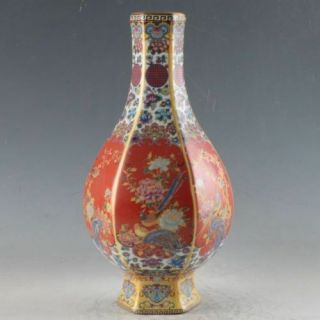 Chinese Exquisite Qianlong Period Enamel Hand - Painted Vase