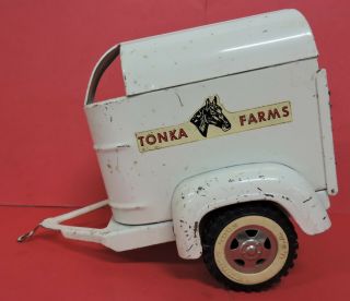 VTG 1960 ' s TONKA FARMS PRESSED STEEL HORSE TRAILER W/2 HORSES 2
