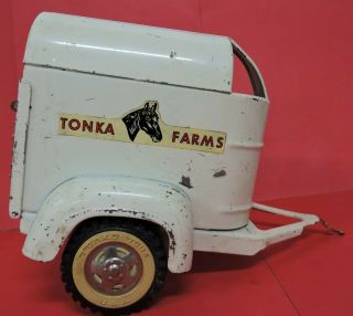 VTG 1960 ' s TONKA FARMS PRESSED STEEL HORSE TRAILER W/2 HORSES 5
