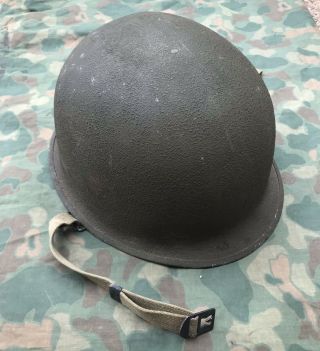 Near Wwii Us Army M1 Helmet Front Seam Swivel Bale W/ Straps
