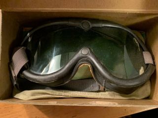 VINTAGE WWII US ARMY AIR FORCES B - 8 FLYING GOGGLES,  BOX,  LENSES,  & PAPERWORK 2