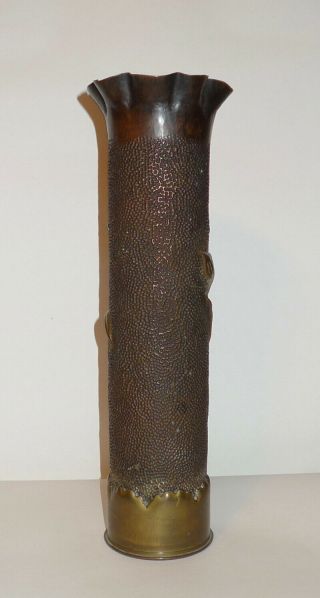 WWI 1914 Trench Art Hammered 75mm Artillery Shell Vase Floral/Lily Flower 4
