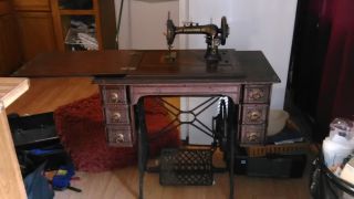 Vintage Sewing Machine Cabinet Minnesota Model D 1911