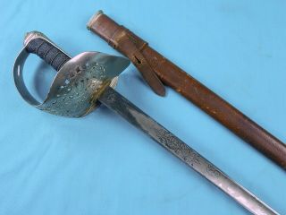 British English Ww1 Engraved Cavalry Sword W/ Scabbard