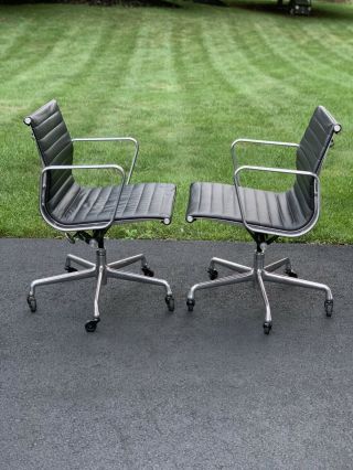 Eames Herman Miller Executive Group Desk Chairs Set Of 2 50th Editions Black