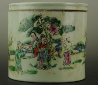Old Chinese Handmade Famille Rose Porcelain Hand Painted Figure Cricket Pot C01