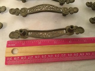 25 Vtg Drawer Pulls Handles Ornate Lacey Cutout National Brand 8