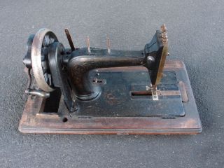 Vintage 1920s Antique Hand Crank Sewing Machine Gold Cast Iron Singer
