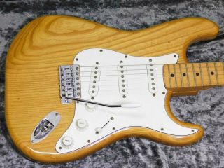 Fender Stratocaster 1975 Natural Rare Vintage Maple Fretboard W/hard Case