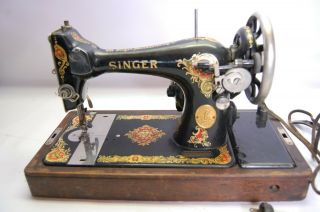 Singer 128 Antique Sewing Machine 1927 Electric W Case,  Knee Control