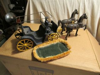 Vintage Stanley Toys 1940’s Cast Iron Horse Drawn Carriage Wagon W/ Driver