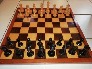 HUGE CLUB SIZE CHESS SET ANTIQUE F H AYRES STAUNTON C 1900 4.  72 INCH KNIGS 12