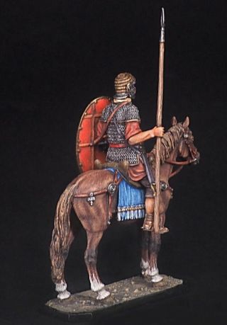 Tin toy soldier 54 mm Elite painting in St.  Petersburg.  Ancient Roman Rider 5